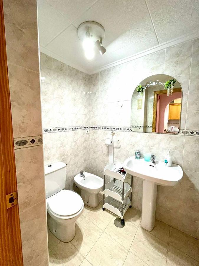 Torrevieja Comfortable Apartment מראה חיצוני תמונה