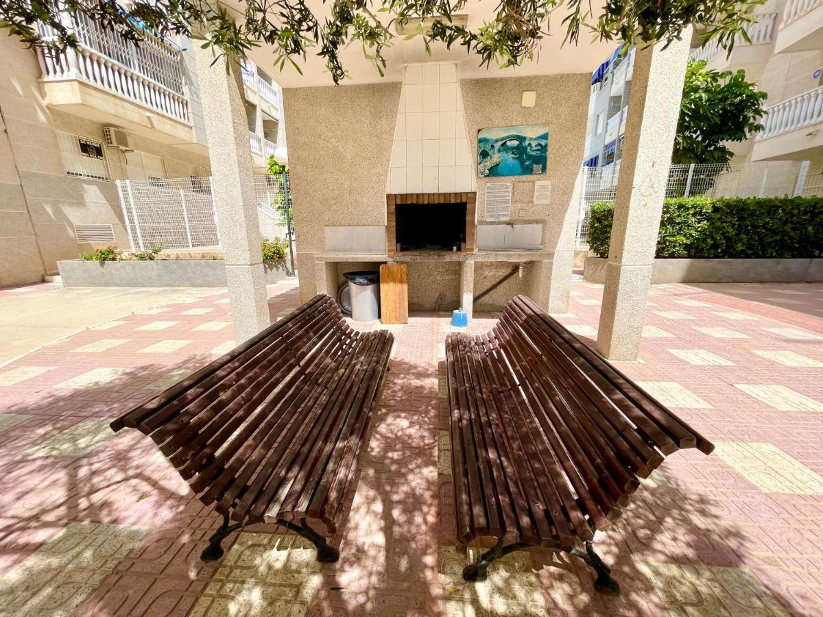 Torrevieja Comfortable Apartment מראה חיצוני תמונה